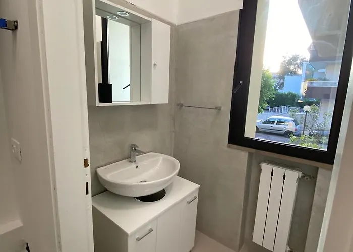 Ampio In Posizione Strategica