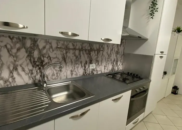 Ampio In Posizione Strategica Apartament