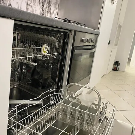 Ampio In Posizione Strategica Apartmán